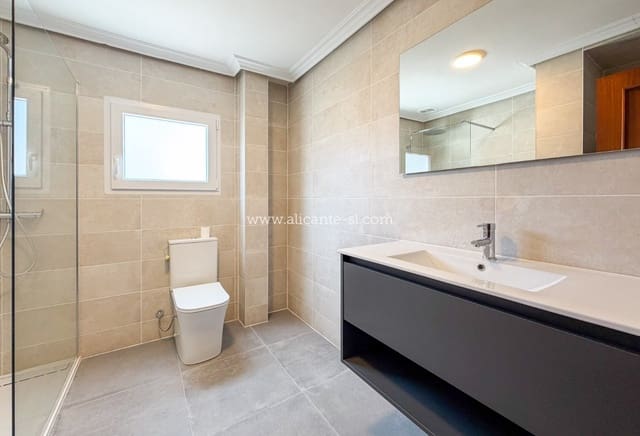 5 soveværelse Byhus til salg i Hondón de las Nieves - € 199.950 (Ref: 9824044)