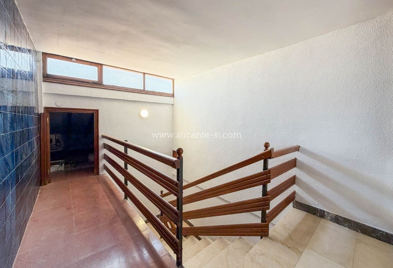 5 soveværelse Byhus til salg i Hondon de las Nieves - € 199.950 (Ref: 9824044)