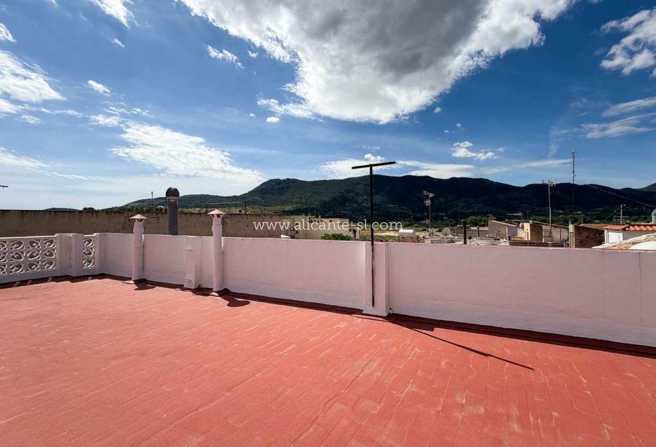 5 soveværelse Byhus til salg i Hondon de las Nieves - € 199.950 (Ref: 9824044)