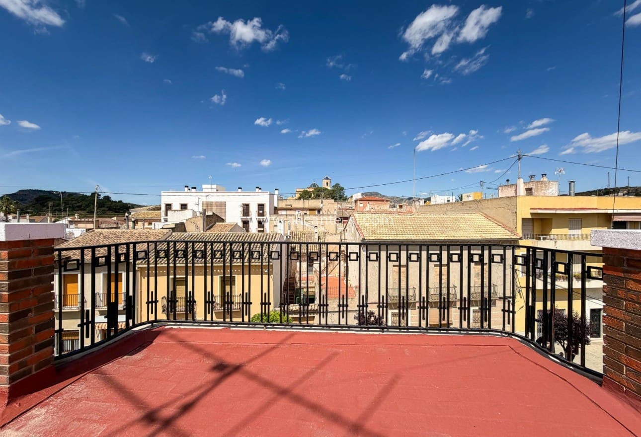 5 soveværelse Byhus til salg i Hondon de las Nieves - € 199.950 (Ref: 9824044)