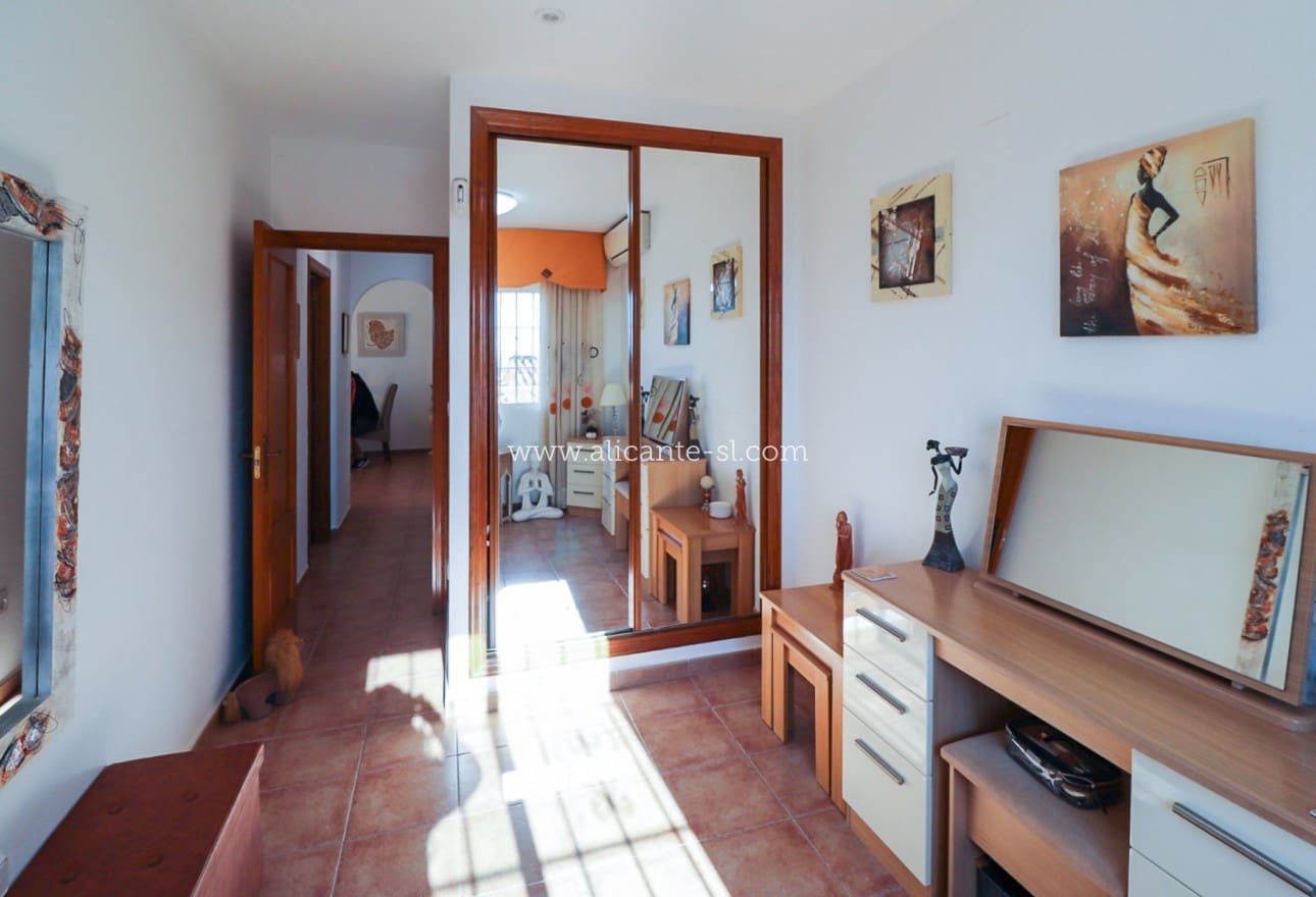2 bedroom Villa for sale in Fortuna with pool - € 159,000 (Ref: 9848224)