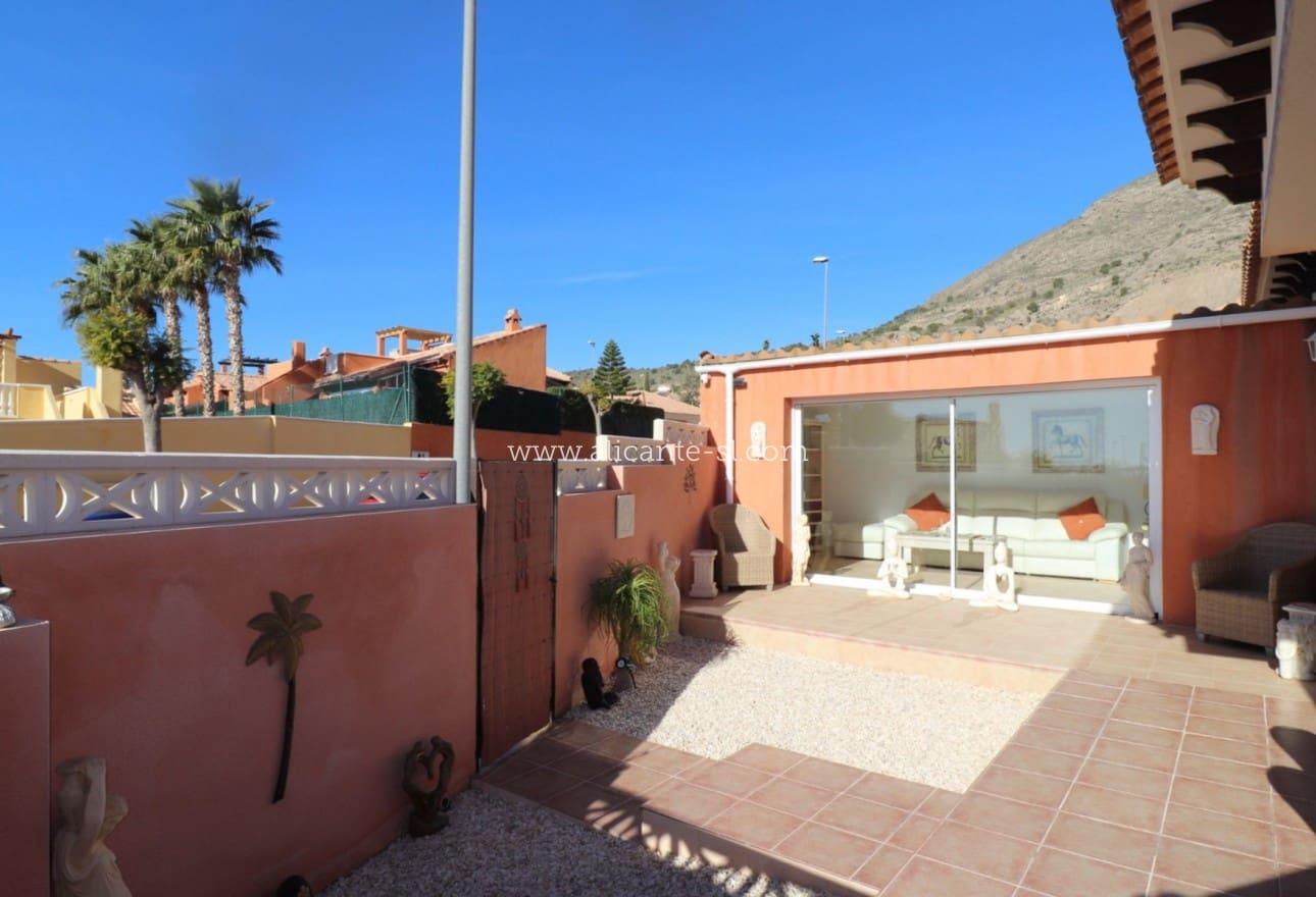 2 bedroom Villa for sale in Fortuna with pool - € 159,000 (Ref: 9848224)