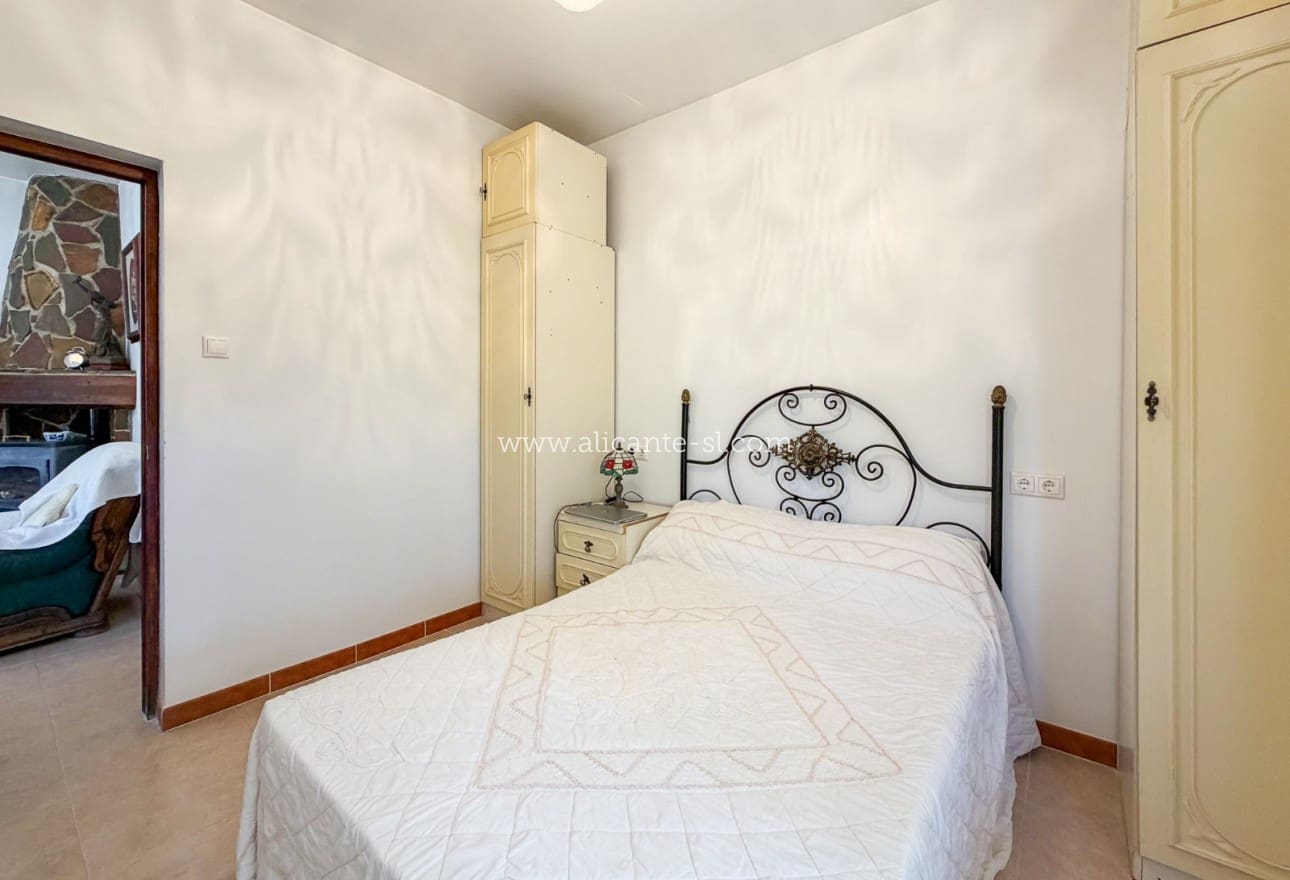 3 bedroom Finca/Country House for sale in Hondon de las Nieves with pool - € 269,950 (Ref: 9850127)