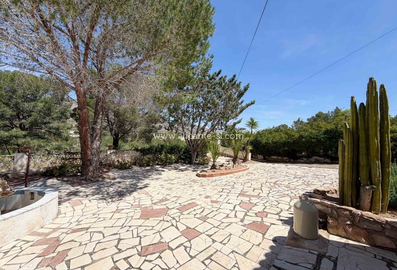 3 bedroom Finca/Country House for sale in Hondon de las Nieves with pool - € 269,950 (Ref: 9850127)