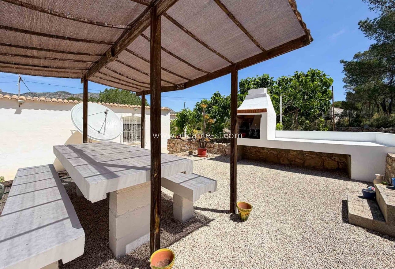 3 bedroom Finca/Country House for sale in Hondon de las Nieves with pool - € 269,950 (Ref: 9850127)