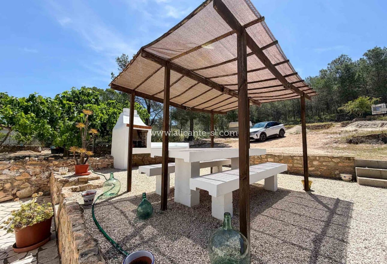 3 bedroom Finca/Country House for sale in Hondon de las Nieves with pool - € 269,950 (Ref: 9850127)