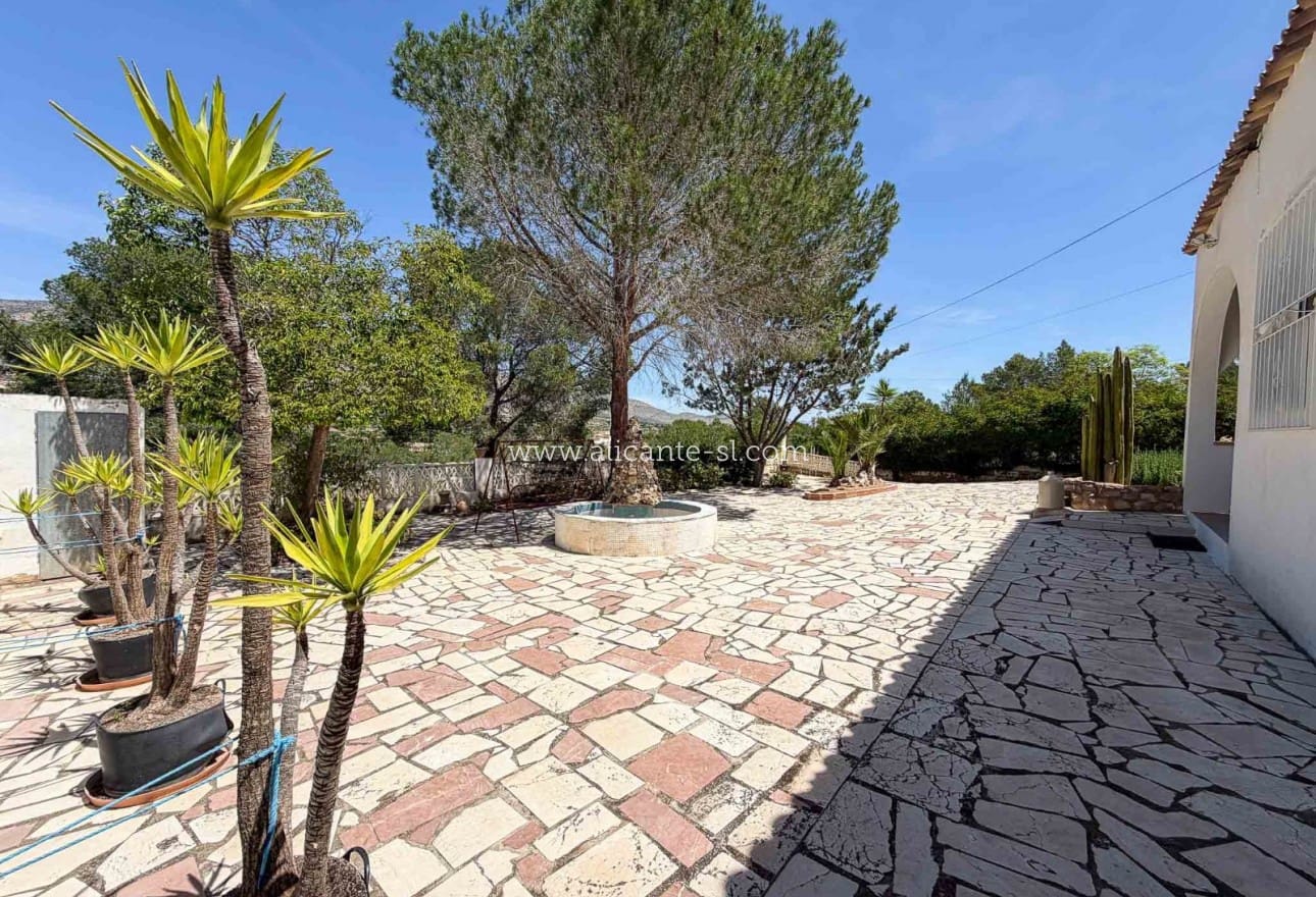 3 bedroom Finca/Country House for sale in Hondon de las Nieves with pool - € 269,950 (Ref: 9850127)