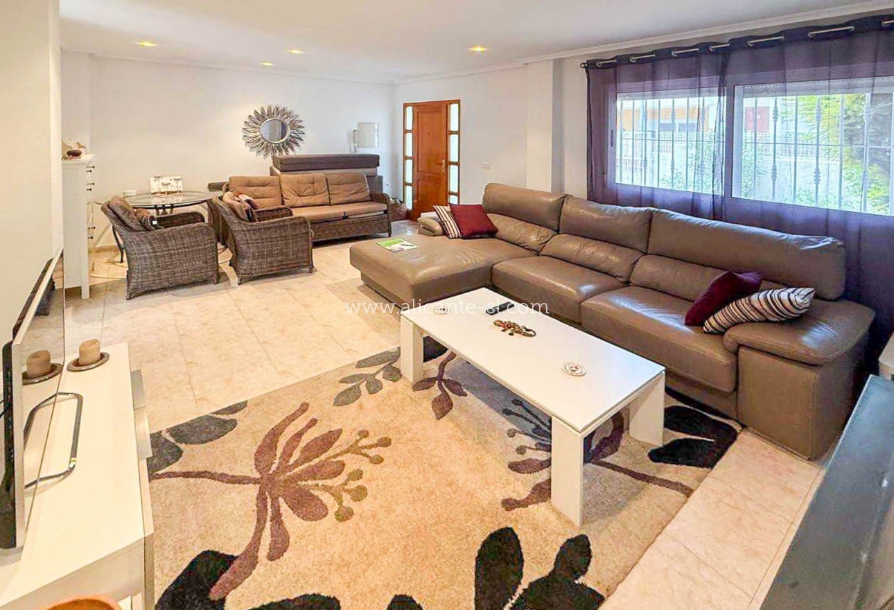 2 bedroom Townhouse for sale in Hondon de los Frailes - € 145,000 (Ref: 9863647)