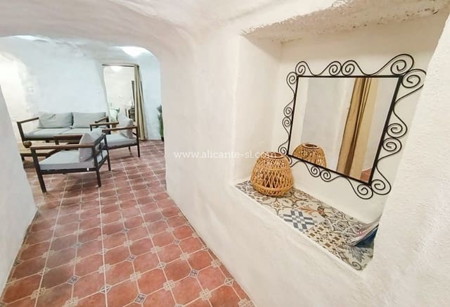 5 soveværelse Finca/Landehus til salg i L'Algueña / Alguenya - € 225.000 (Ref: 9863723)