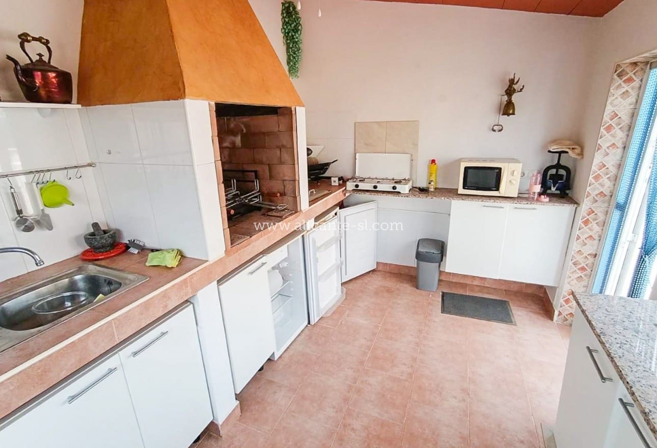 3 bedroom Villa for sale in Macisvenda with pool - € 279,950 (Ref: 9863724)