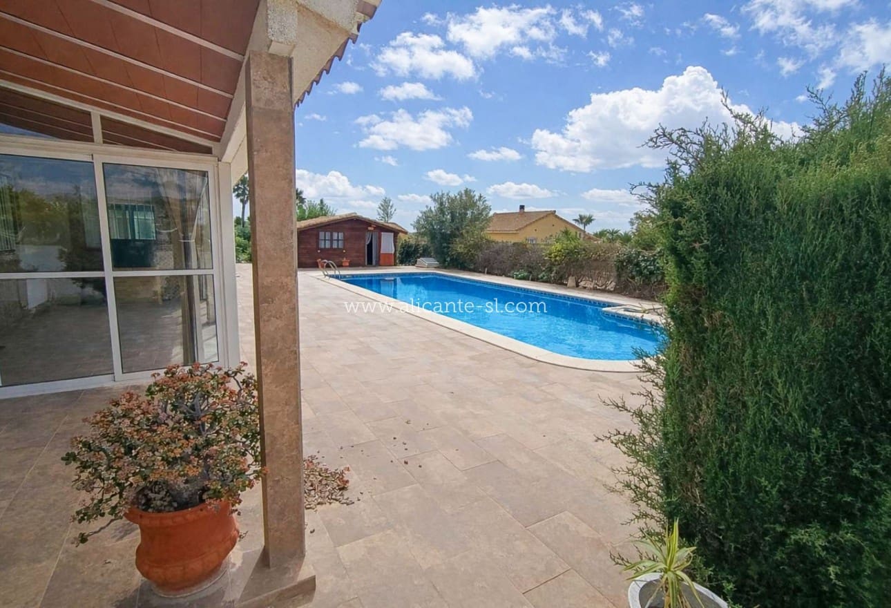 3 bedroom Villa for sale in Macisvenda with pool - € 279,950 (Ref: 9863724)