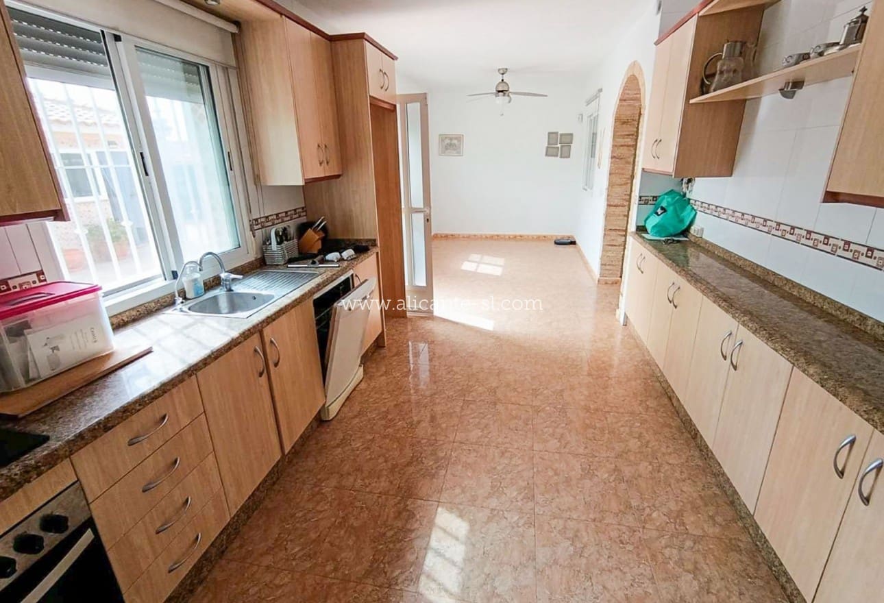 3 bedroom Villa for sale in Macisvenda with pool - € 279,950 (Ref: 9863724)