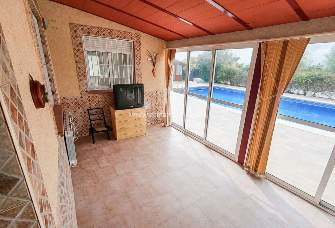 3 bedroom Villa for sale in Macisvenda with pool - € 279,950 (Ref: 9863724)