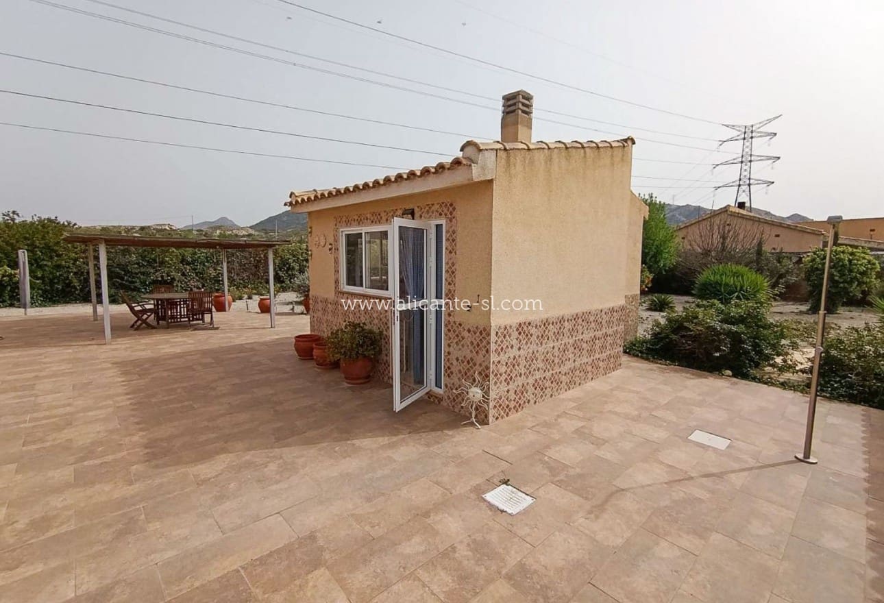 3 bedroom Villa for sale in Macisvenda with pool - € 279,950 (Ref: 9863724)
