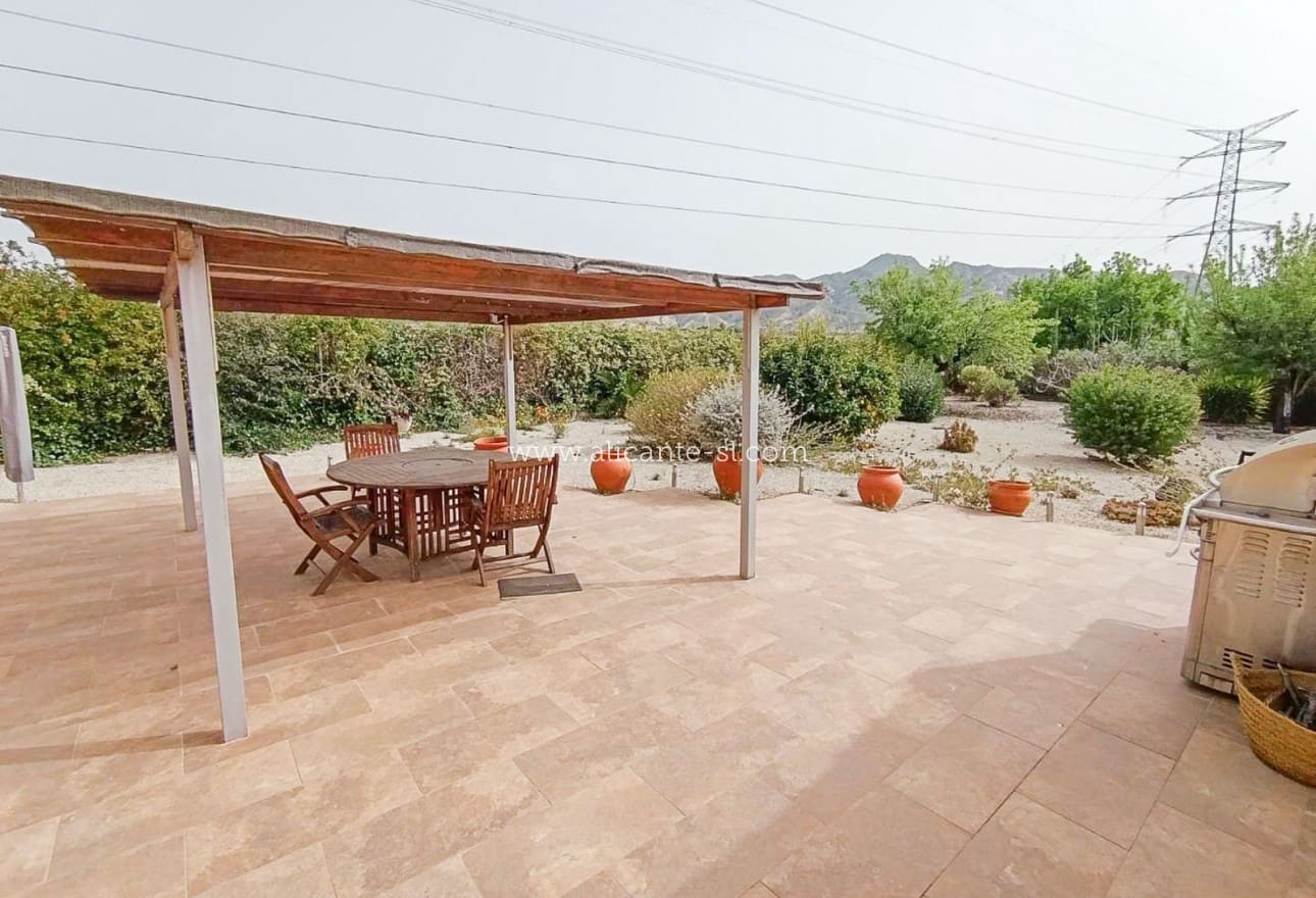 3 bedroom Villa for sale in Macisvenda with pool - € 279,950 (Ref: 9863724)