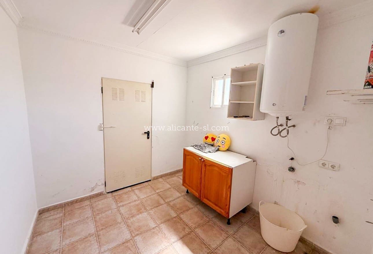 3 bedroom Villa for sale in Macisvenda with pool - € 245,000 (Ref: 9863725)