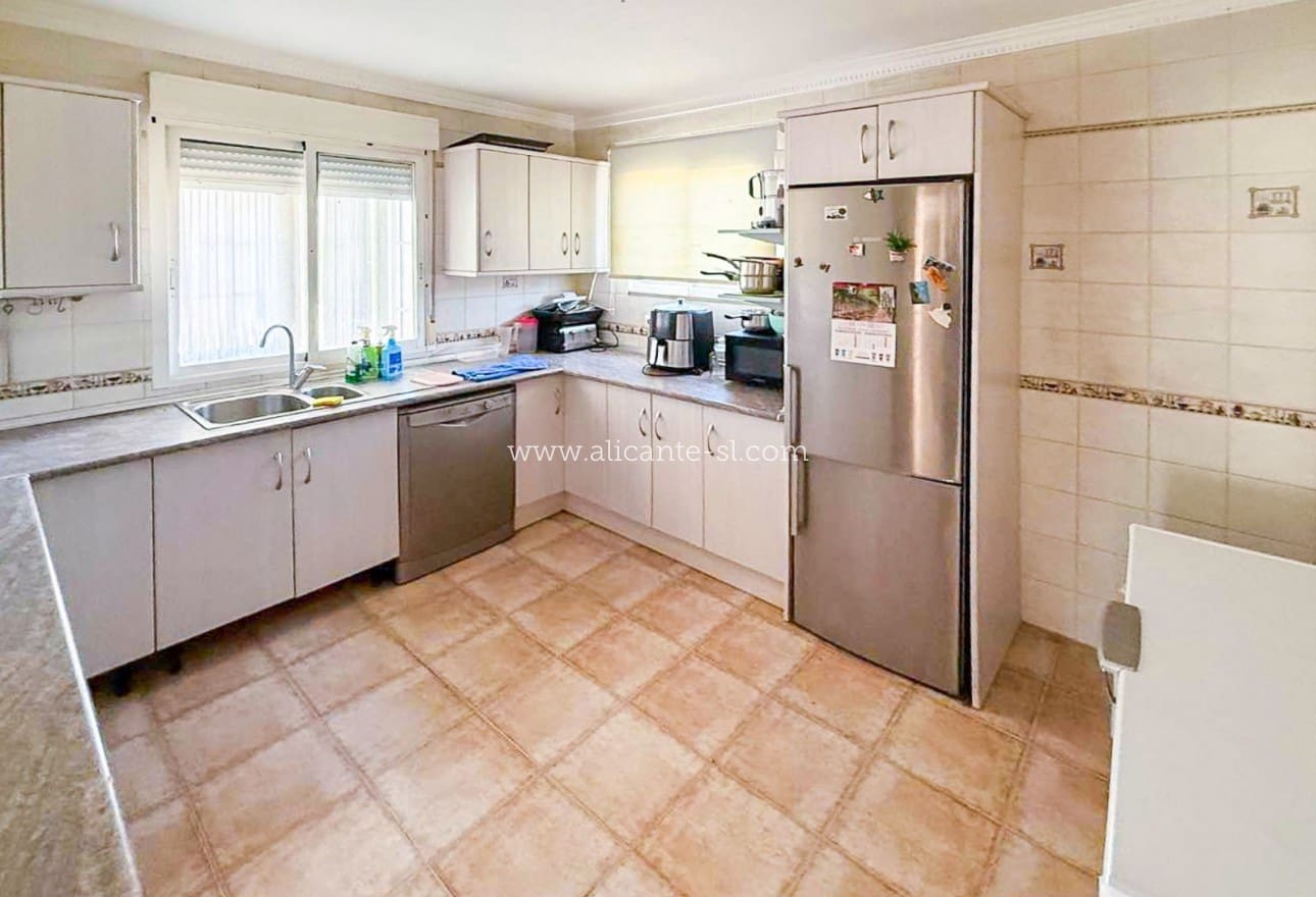 3 bedroom Villa for sale in Macisvenda with pool - € 245,000 (Ref: 9863725)