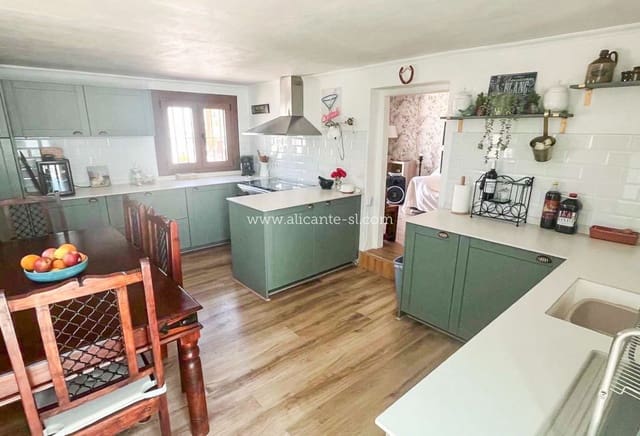 3 soverom Finca/Herregård til salgs i L'Algueña / Alguenya med svømmebasseng - € 219 950 (Ref: 9863821)