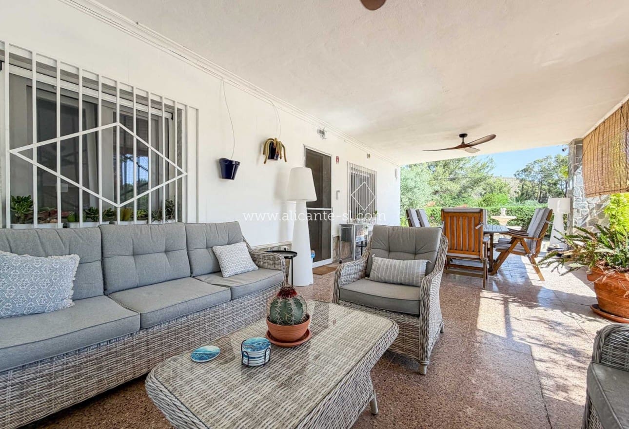 3 Zimmer Finca/Landgut zu verkaufen in Hondon de las Nieves mit Pool - 345.000 € (Ref: 9923091)
