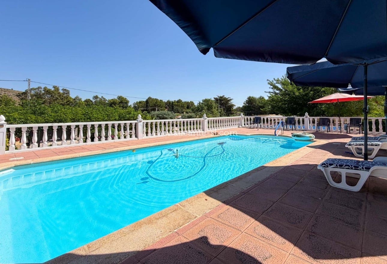 3 Zimmer Finca/Landgut zu verkaufen in Hondon de las Nieves mit Pool - 345.000 € (Ref: 9923091)