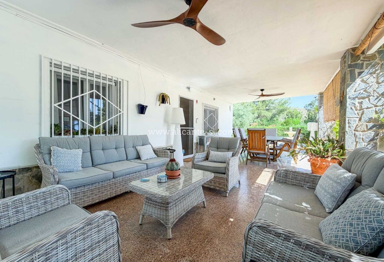 3 Zimmer Finca/Landgut zu verkaufen in Hondon de las Nieves mit Pool - 345.000 € (Ref: 9923091)