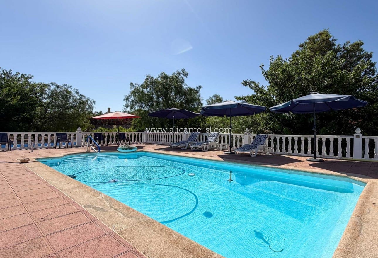 3 Zimmer Finca/Landgut zu verkaufen in Hondon de las Nieves mit Pool - 345.000 € (Ref: 9923091)