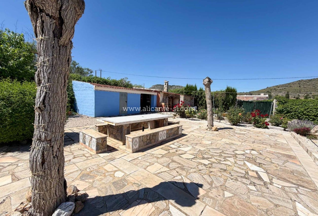 3 Zimmer Finca/Landgut zu verkaufen in Hondon de las Nieves mit Pool - 345.000 € (Ref: 9923091)