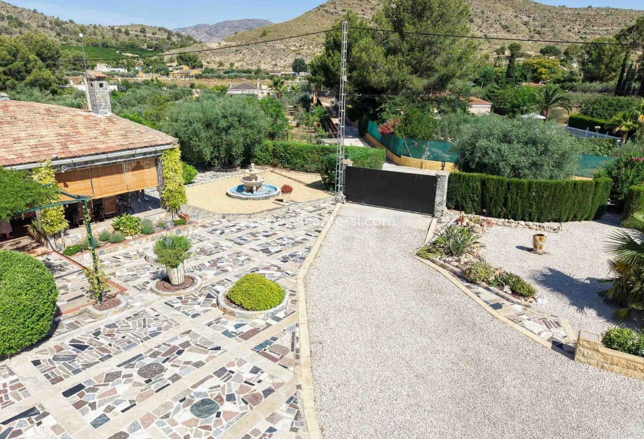 3 Zimmer Finca/Landgut zu verkaufen in Hondon de las Nieves mit Pool - 345.000 € (Ref: 9923091)