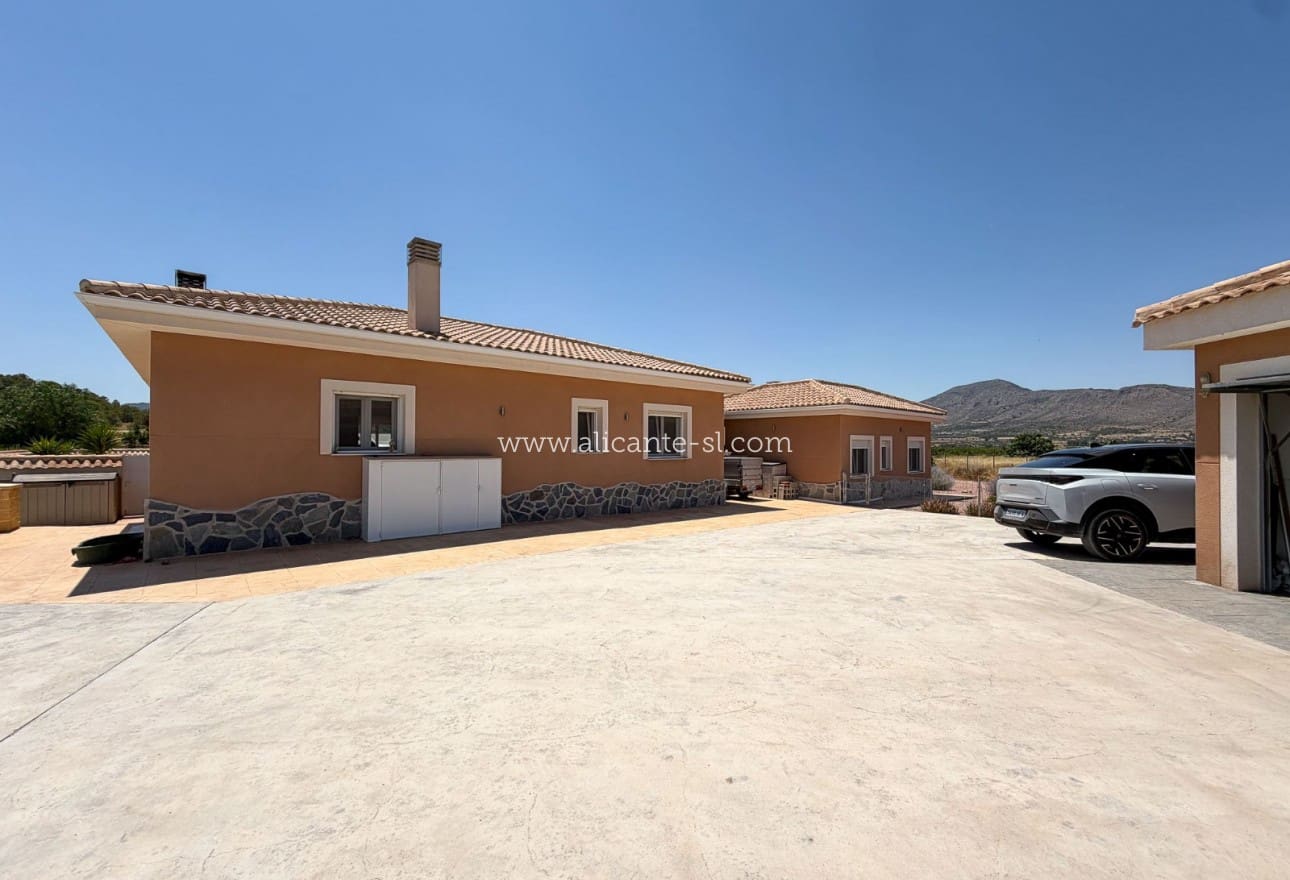 4 chambre Villa/Maison à vendre à Hondon de las Nieves avec piscine garage - 499 950 € (Ref: 9953234)