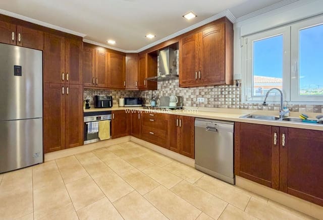 4 slaapkamer Villa te koop in Hondón de las Nieves met zwembad garage - € 499.950 (Ref: 9953234)