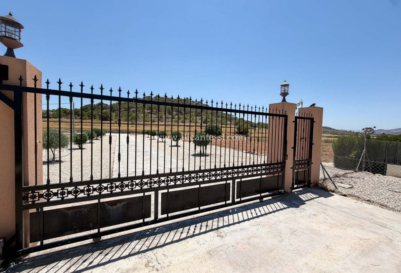4 chambre Villa/Maison à vendre à Hondon de las Nieves avec piscine garage - 499 950 € (Ref: 9953234)