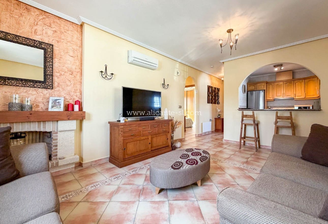 3 quarto Moradia para venda em Hondon de las Nieves com piscina - 279 950 € (Ref: 9980076)