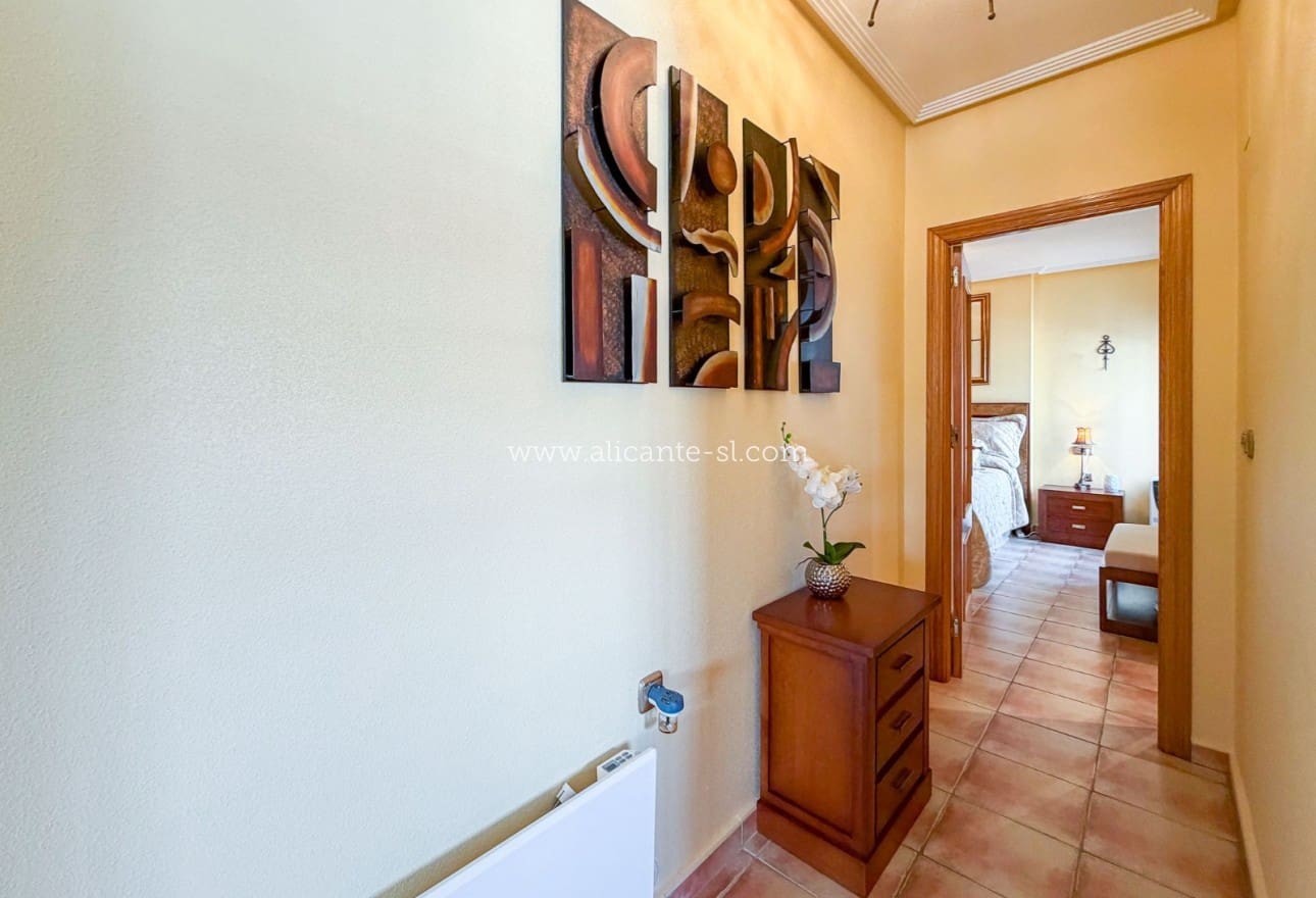 3 quarto Moradia para venda em Hondon de las Nieves com piscina - 279 950 € (Ref: 9980076)