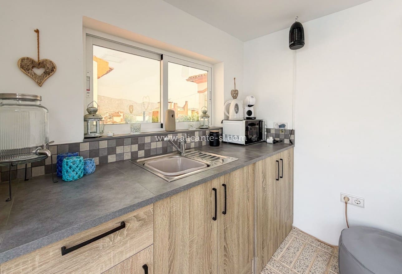 3 quarto Moradia para venda em Hondon de las Nieves com piscina - 279 950 € (Ref: 9980076)