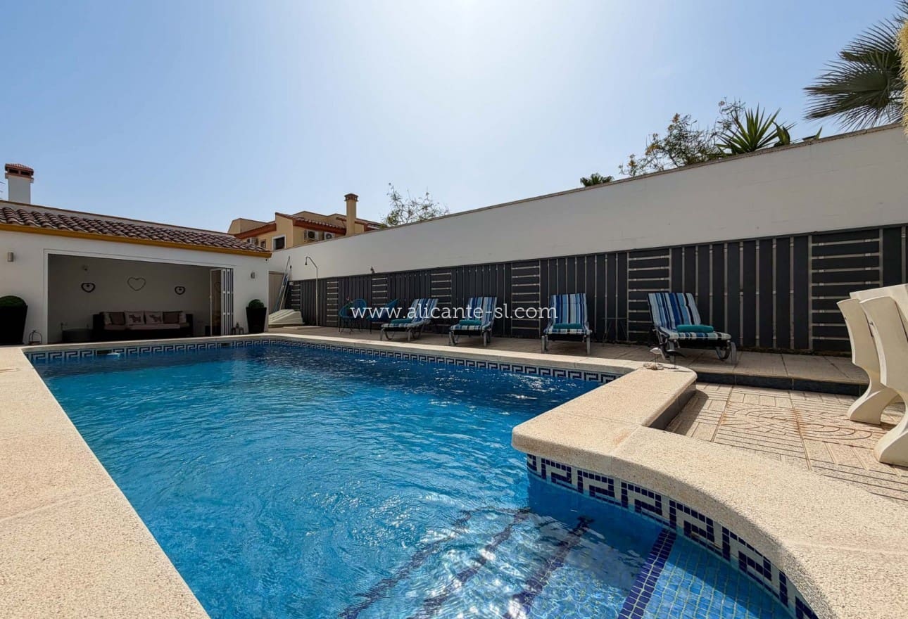 3 quarto Moradia para venda em Hondon de las Nieves com piscina - 279 950 € (Ref: 9980076)