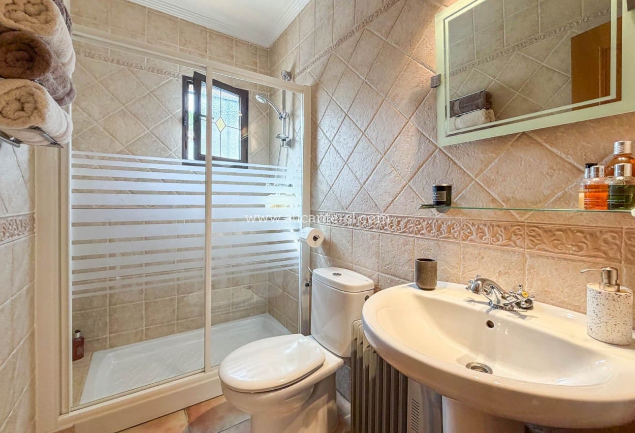 3 quarto Moradia para venda em Hondon de las Nieves com piscina - 279 950 € (Ref: 9980076)