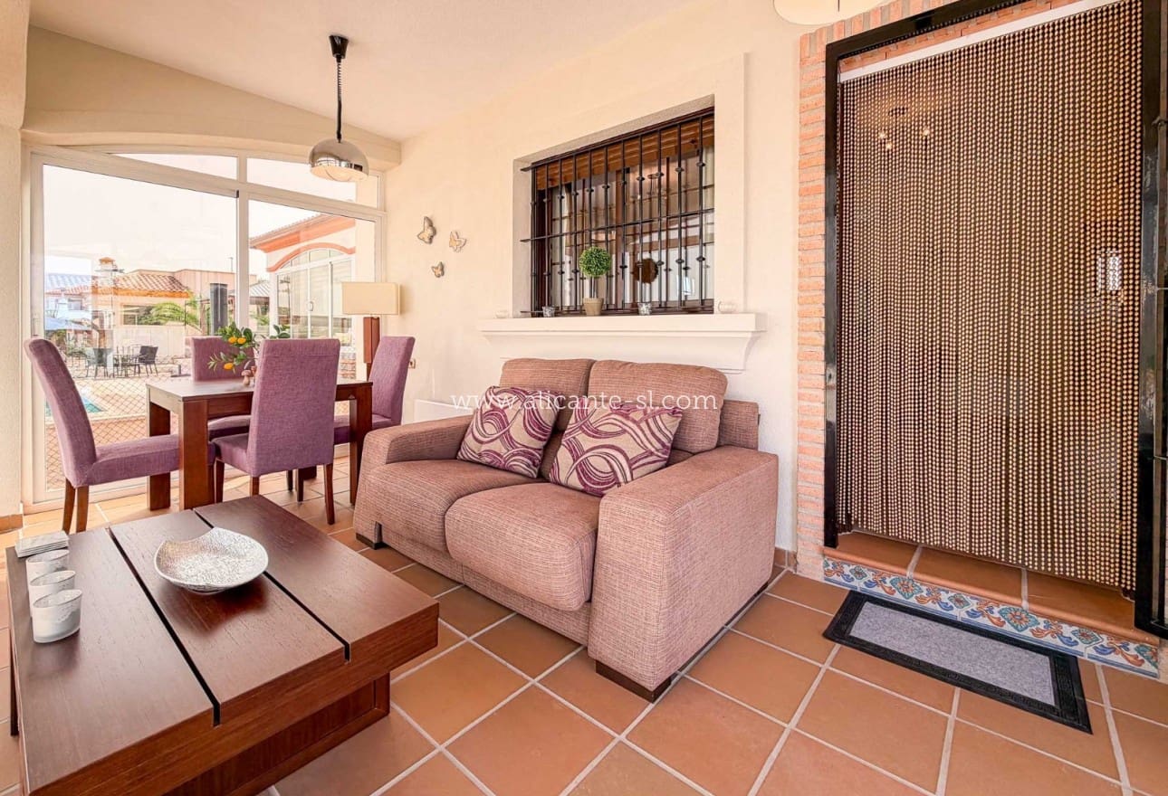 3 quarto Moradia para venda em Hondon de las Nieves com piscina - 279 950 € (Ref: 9980076)