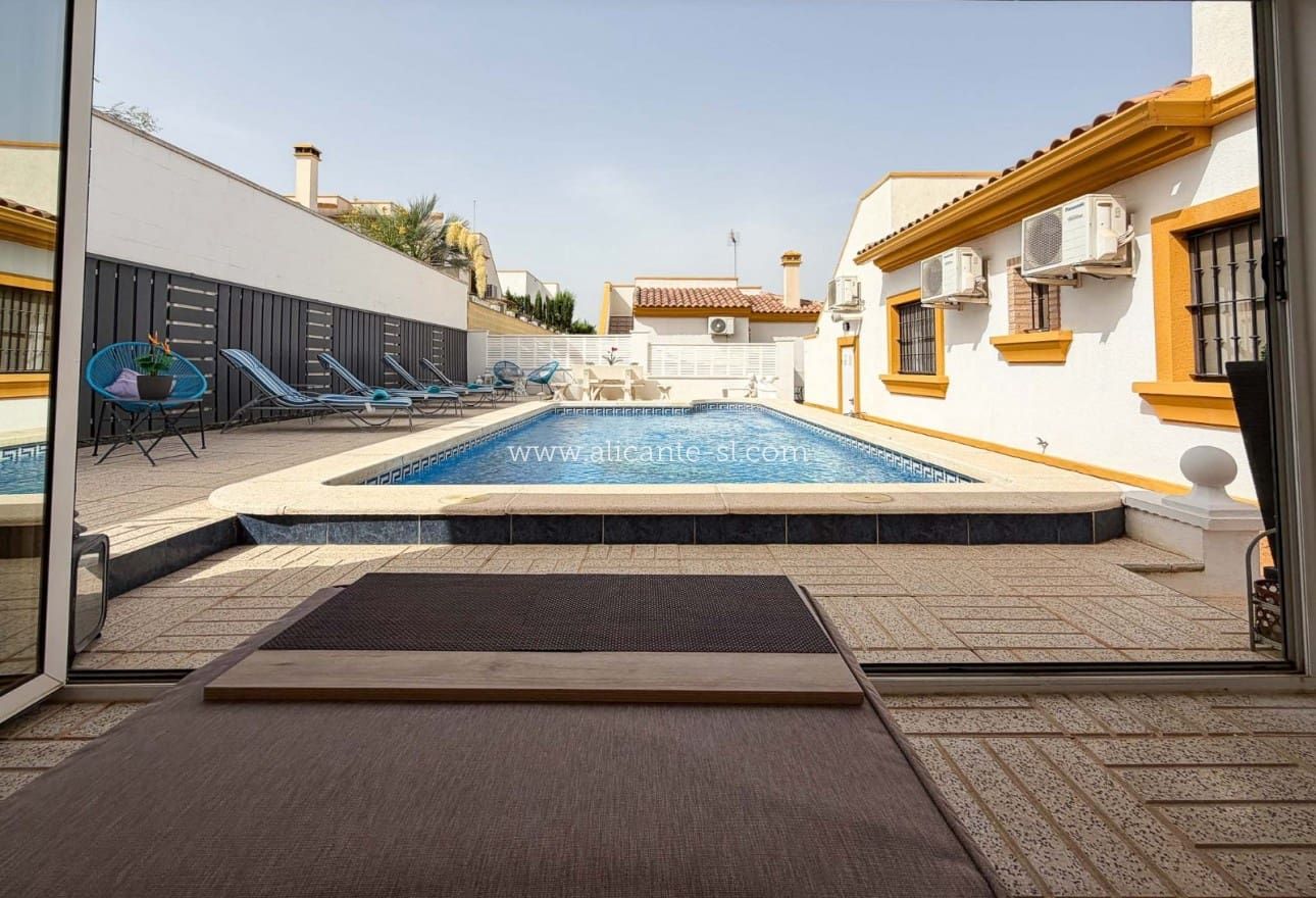 3 quarto Moradia para venda em Hondon de las Nieves com piscina - 279 950 € (Ref: 9980076)