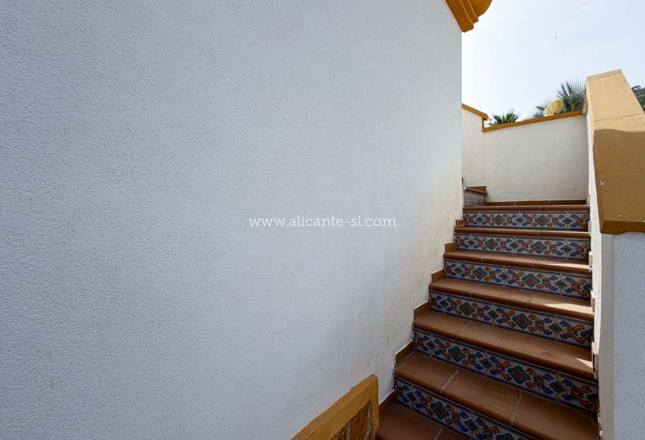 3 quarto Moradia para venda em Hondon de las Nieves com piscina - 279 950 € (Ref: 9980076)
