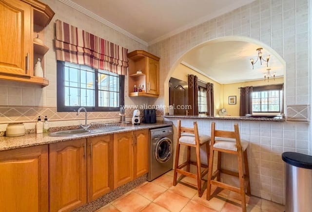 3 soveværelse Villa til salg i Hondón de las Nieves med swimmingpool garage - € 279.950 (Ref: 9980076)