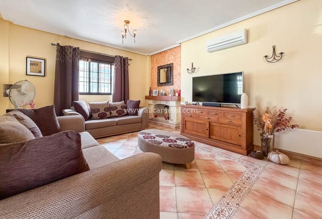 3 soveværelse Villa til salg i Hondón de las Nieves med swimmingpool garage - € 279.950 (Ref: 9980076)