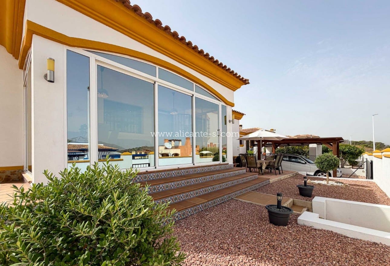 3 quarto Moradia para venda em Hondon de las Nieves com piscina - 279 950 € (Ref: 9980076)