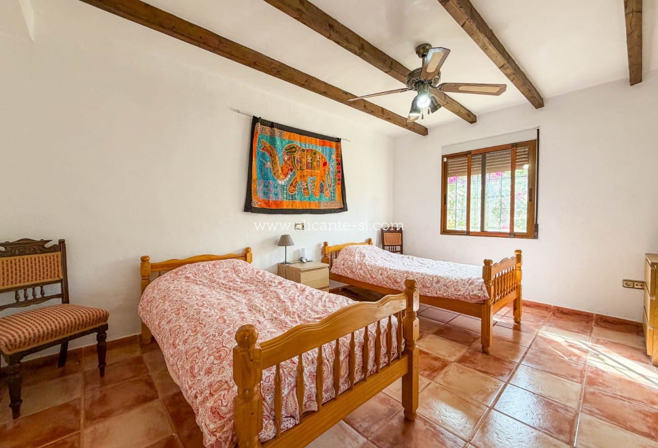 4 slaapkamer Villa te koop in Hondon de los Frailes met zwembad - € 379.950 (Ref: 9981380)