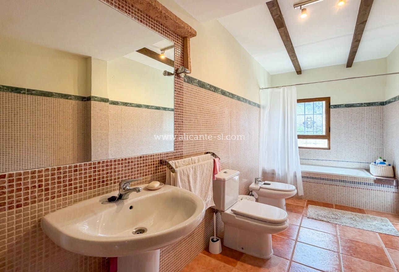 4 slaapkamer Villa te koop in Hondon de los Frailes met zwembad - € 379.950 (Ref: 9981380)