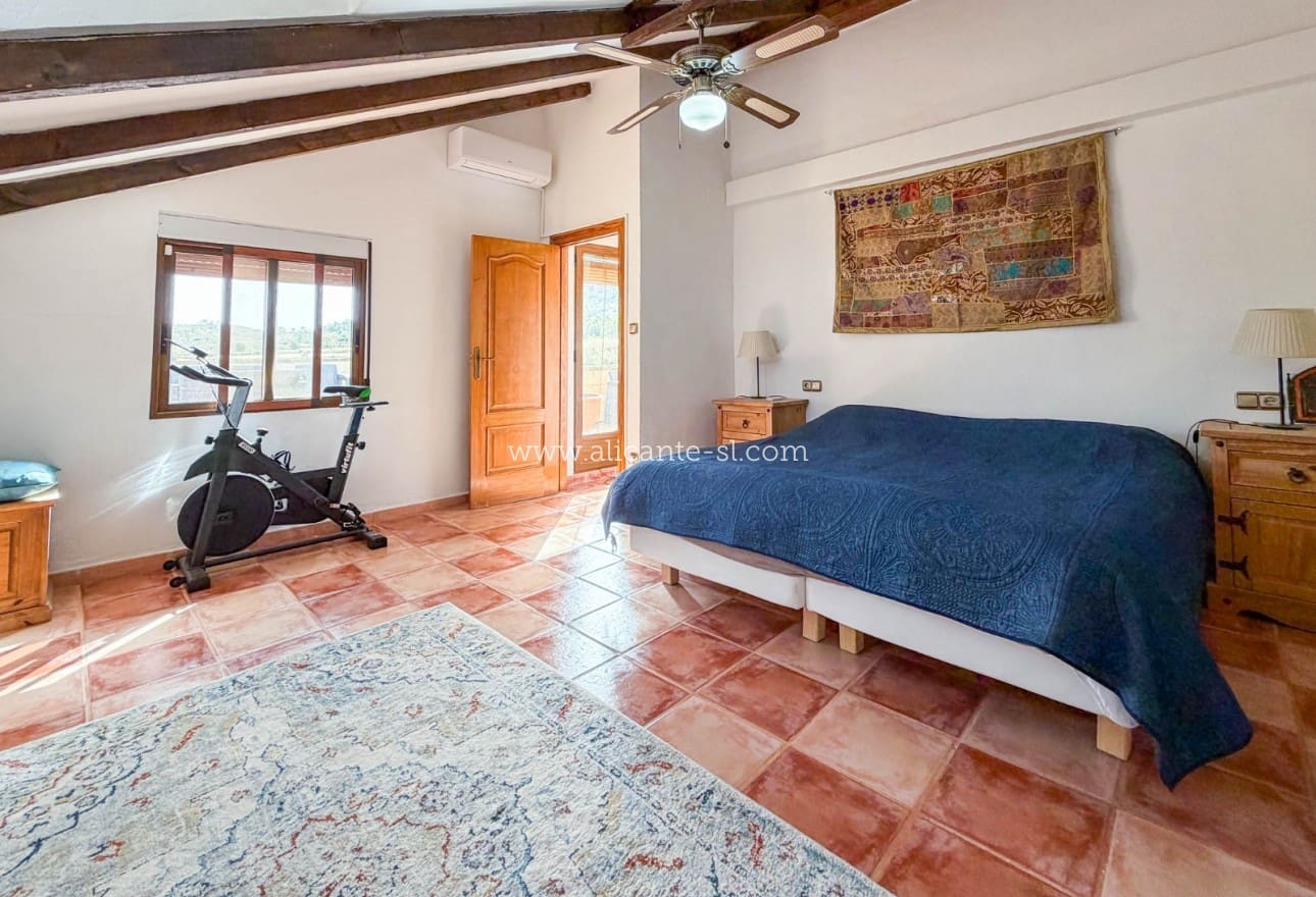 4 slaapkamer Villa te koop in Hondon de los Frailes met zwembad - € 379.950 (Ref: 9981380)