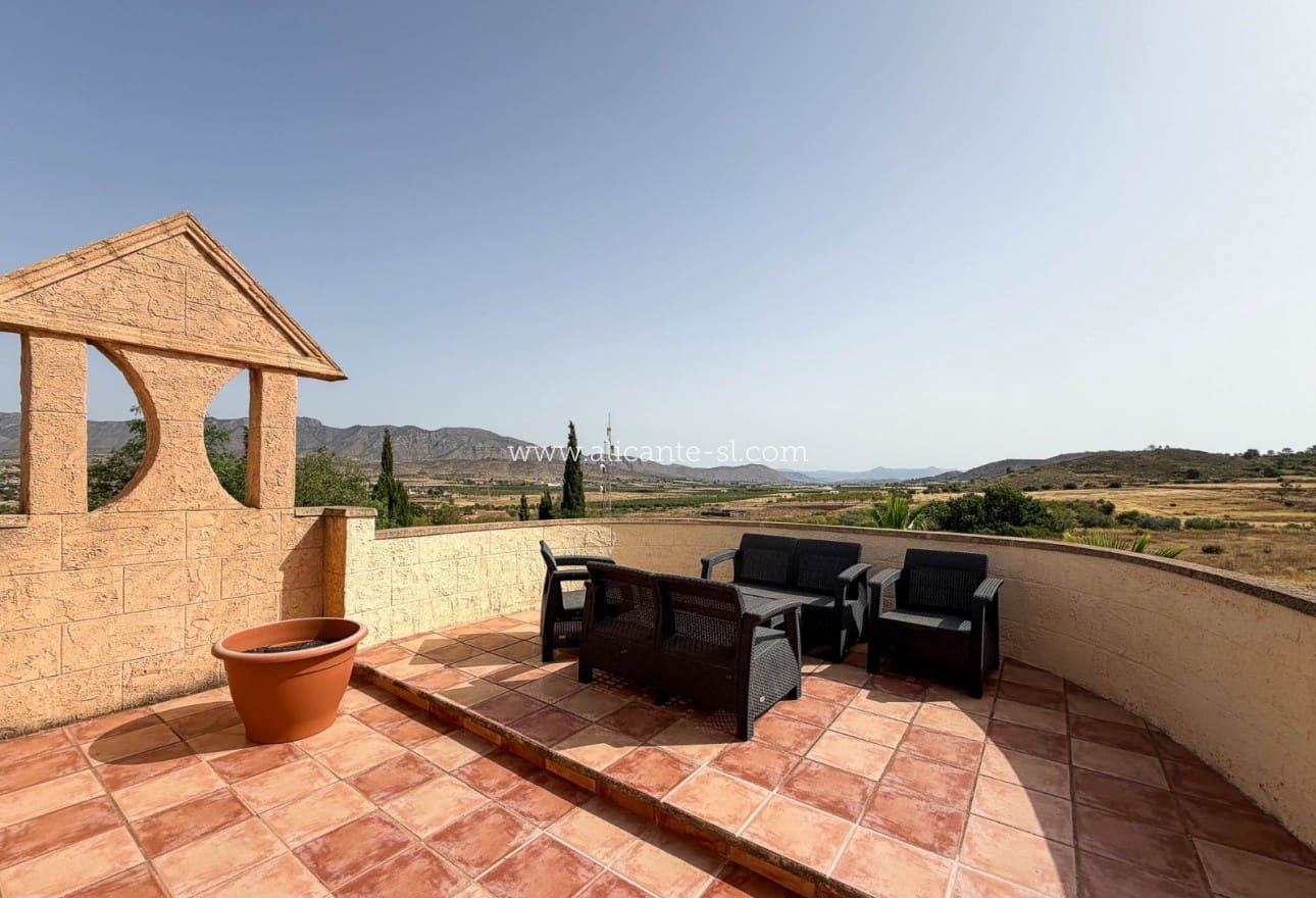 4 slaapkamer Villa te koop in Hondon de los Frailes met zwembad - € 379.950 (Ref: 9981380)