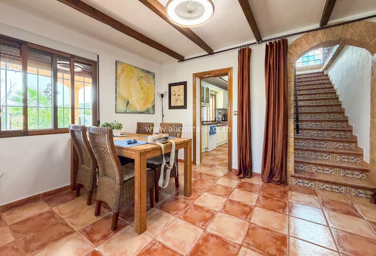 4 slaapkamer Villa te koop in Hondon de los Frailes met zwembad - € 379.950 (Ref: 9981380)
