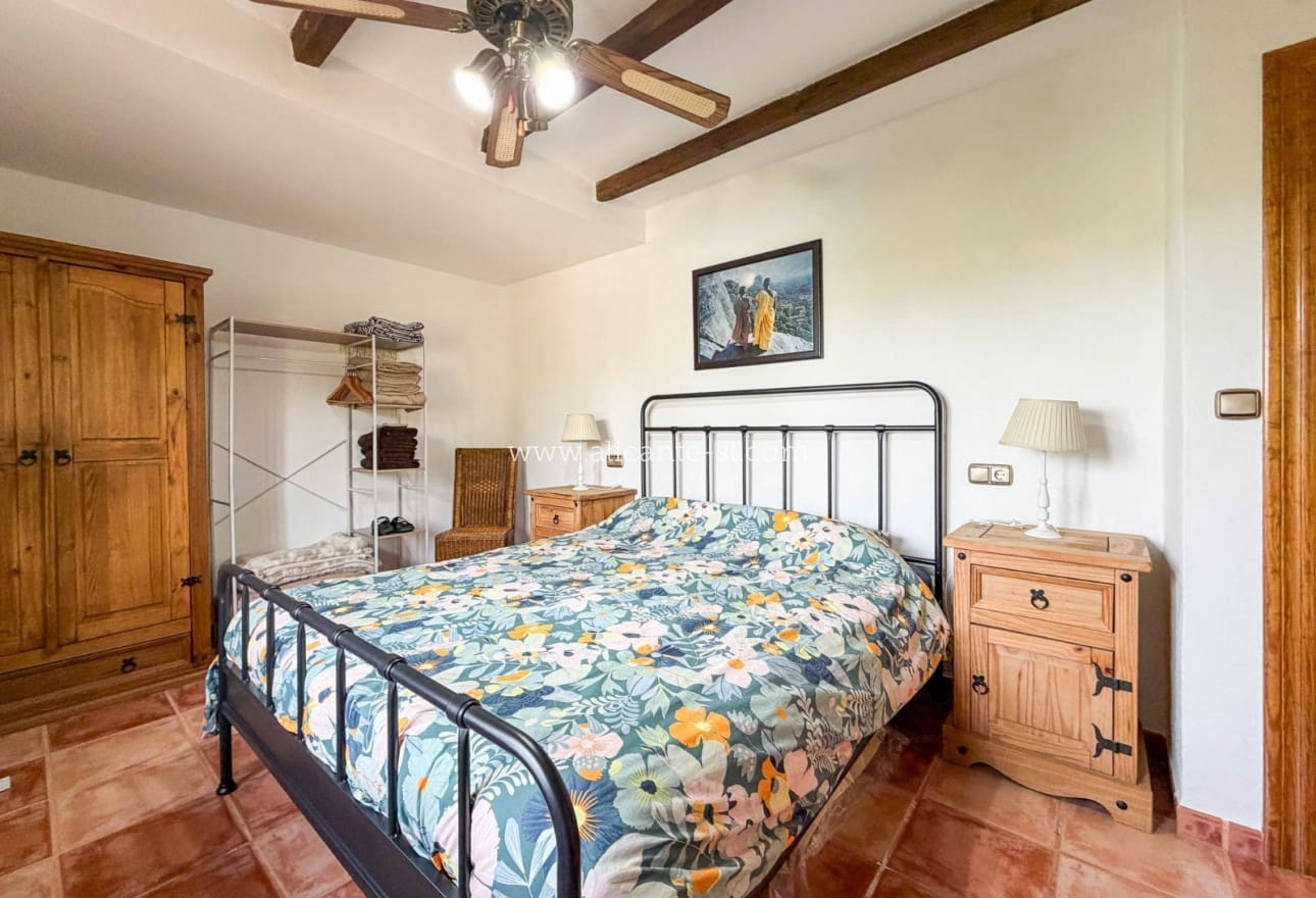 4 slaapkamer Villa te koop in Hondon de los Frailes met zwembad - € 379.950 (Ref: 9981380)