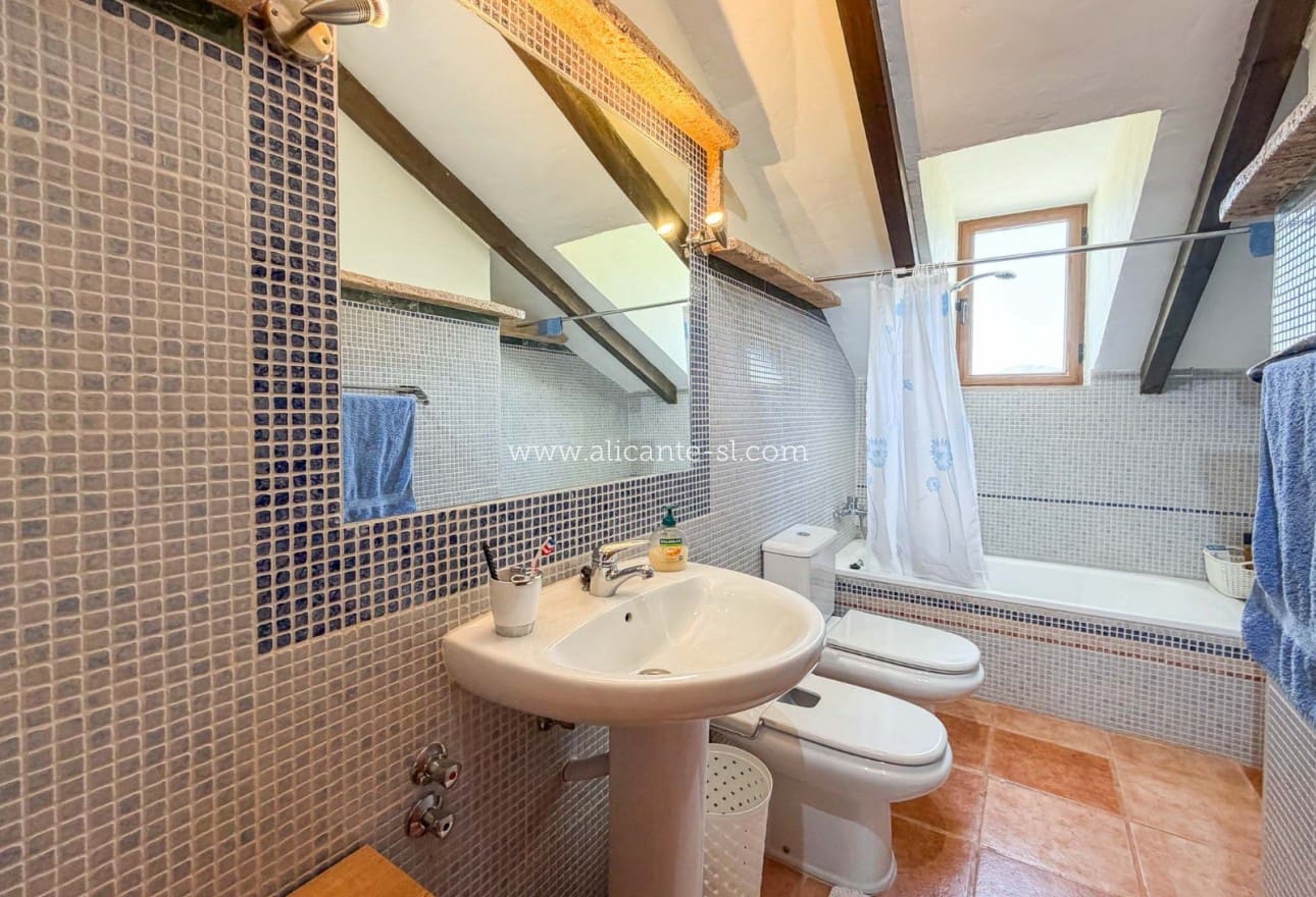 4 slaapkamer Villa te koop in Hondon de los Frailes met zwembad - € 379.950 (Ref: 9981380)