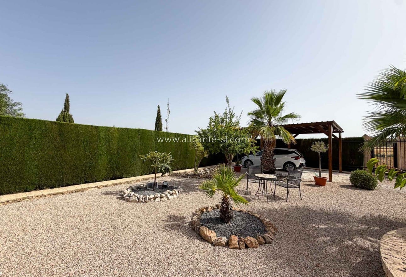 4 slaapkamer Villa te koop in Hondon de los Frailes met zwembad - € 379.950 (Ref: 9981380)